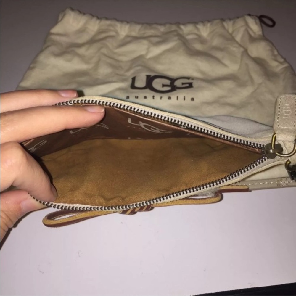 UGG Mini Suede Wristlet Purse with dust bag and tissue - Picture 4 of 6